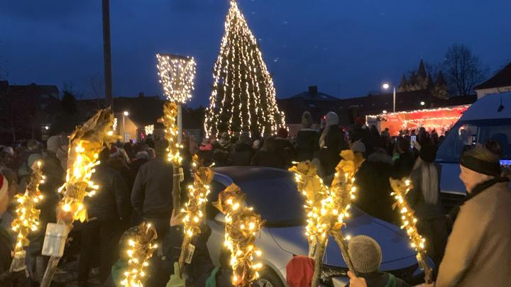 Tændt juletræ på Klostertorvet